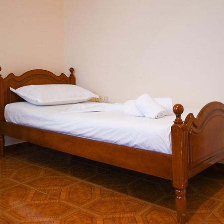 Apartment Darlin Berat Exterior foto