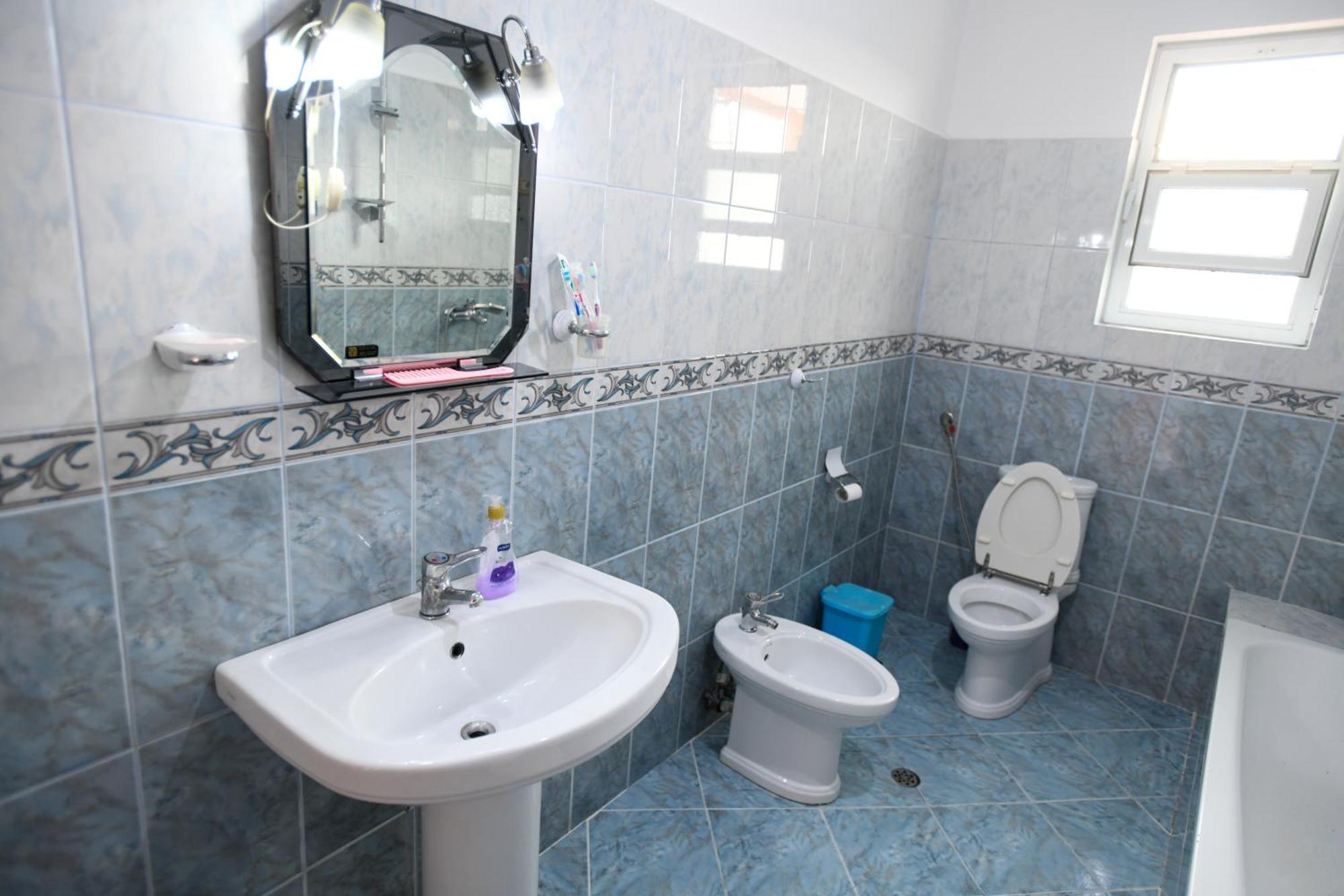 Apartment Darlin Berat Exterior foto